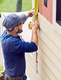 Best Siding Removal and Disposal  in Saylorville, IA